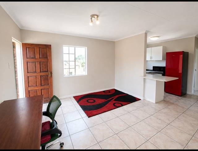 2 BEDROOM APARTMENT FOR SALE IN DIE HOEWES